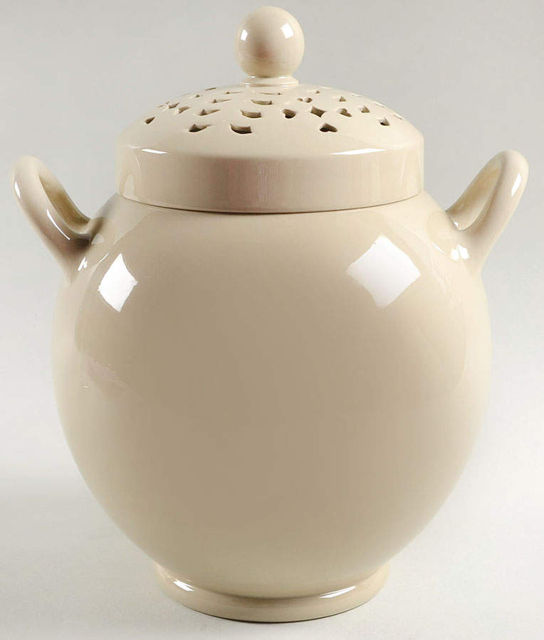 Drabware (Older, Glossy) Pierced Potpourri Jar & Lid by Wedgwood-1