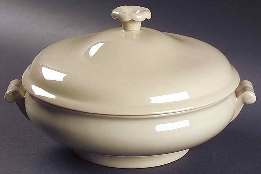 Drabware (Older, Glossy) Round Covered Vegetable by Wedgwood-1