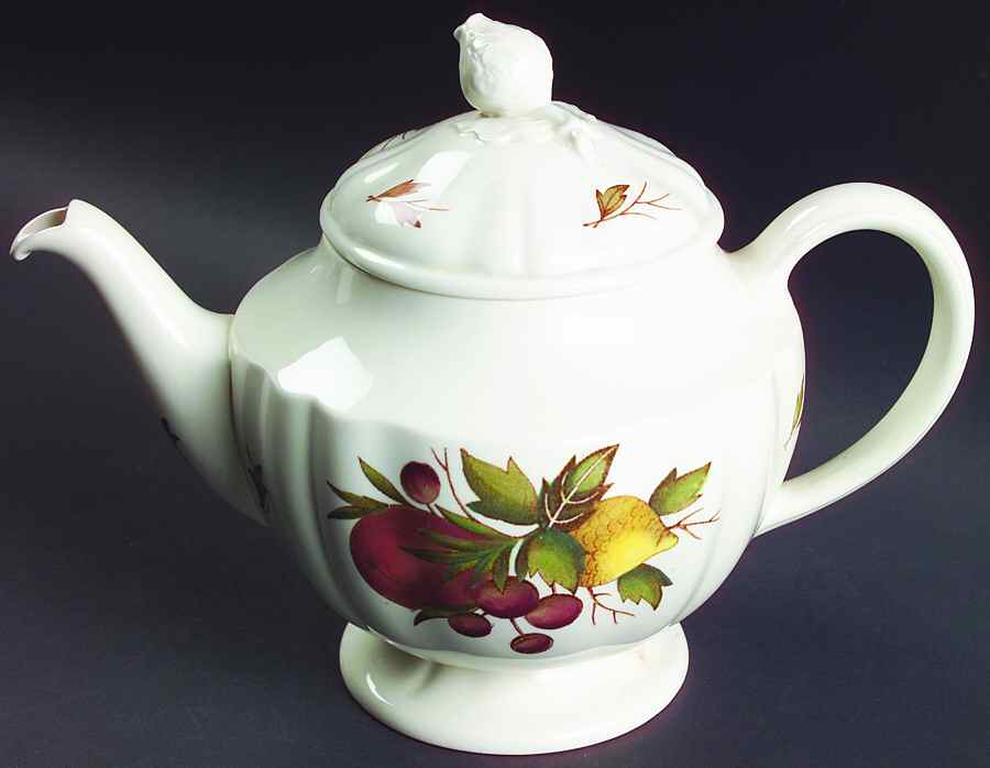 Drury Lane Teapot & Lid by Wedgwood-1
