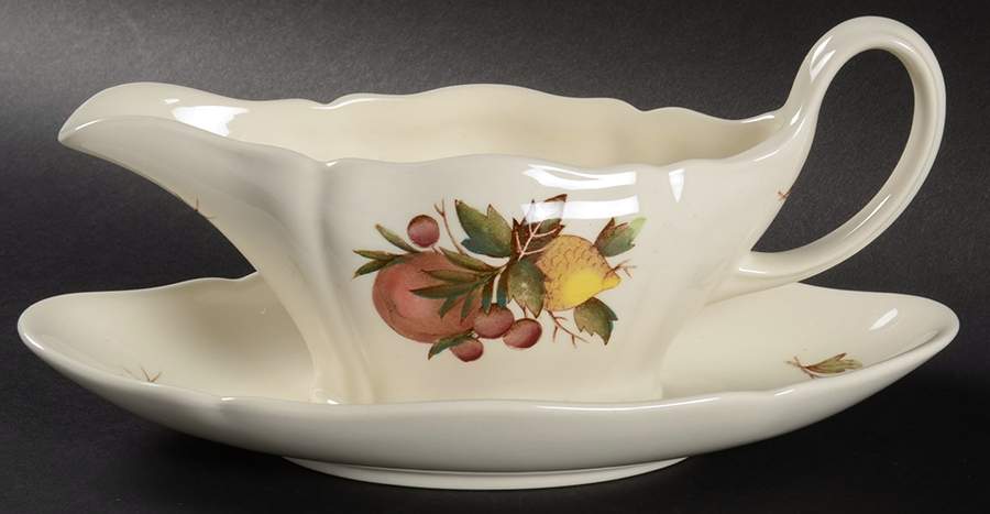 Drury Lane Gravy Boat with Attached Underplate by Wedgwood-1