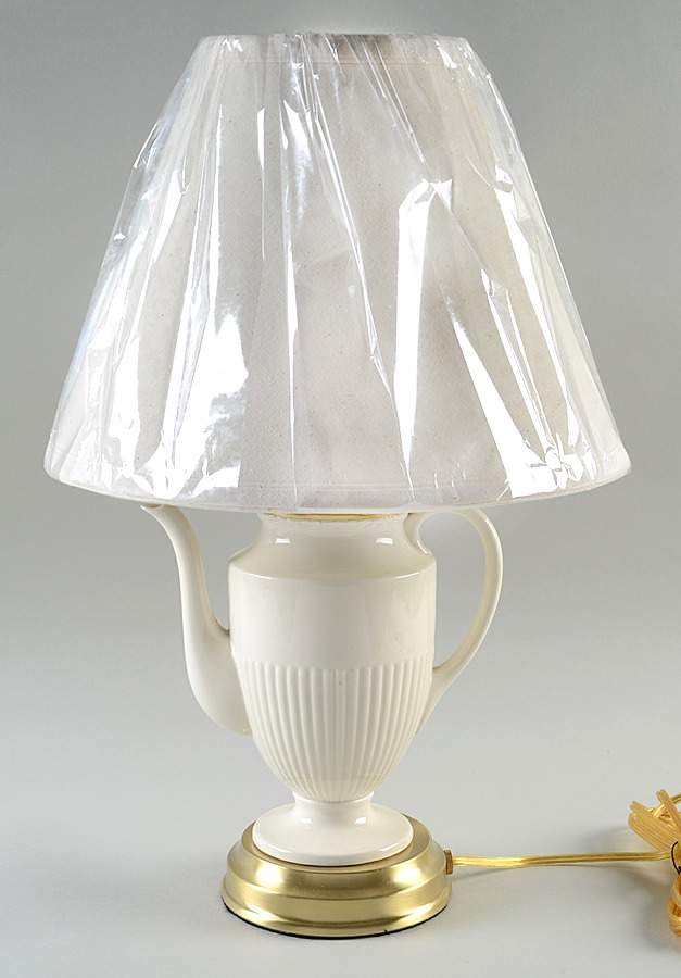 Edme Electric Coffee Pot Lamp & Shade by Wedgwood-1