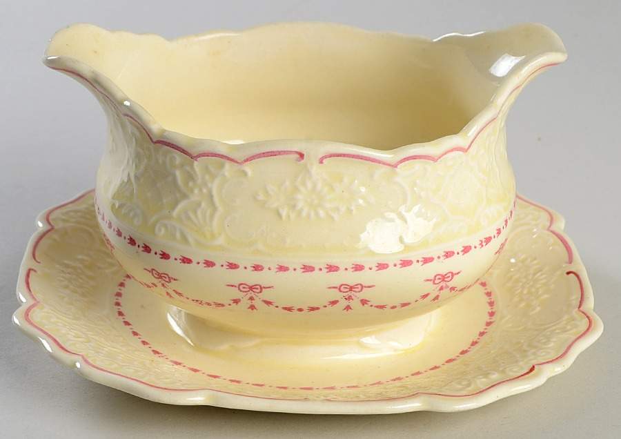 Empress Gravy Boat with Attached Underplate by Wedgwood-1