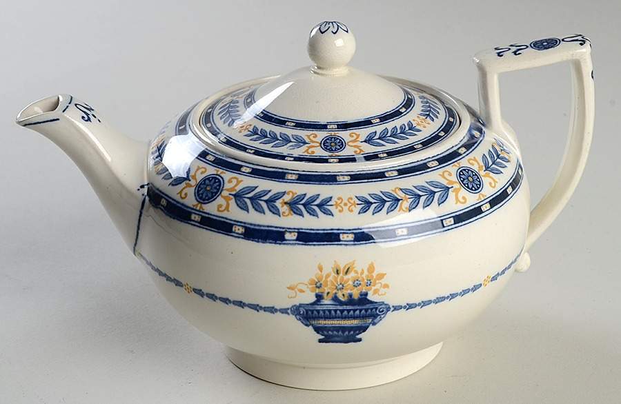 The Etruria (Blue Laurel) Teapot & Lid by Wedgwood-1