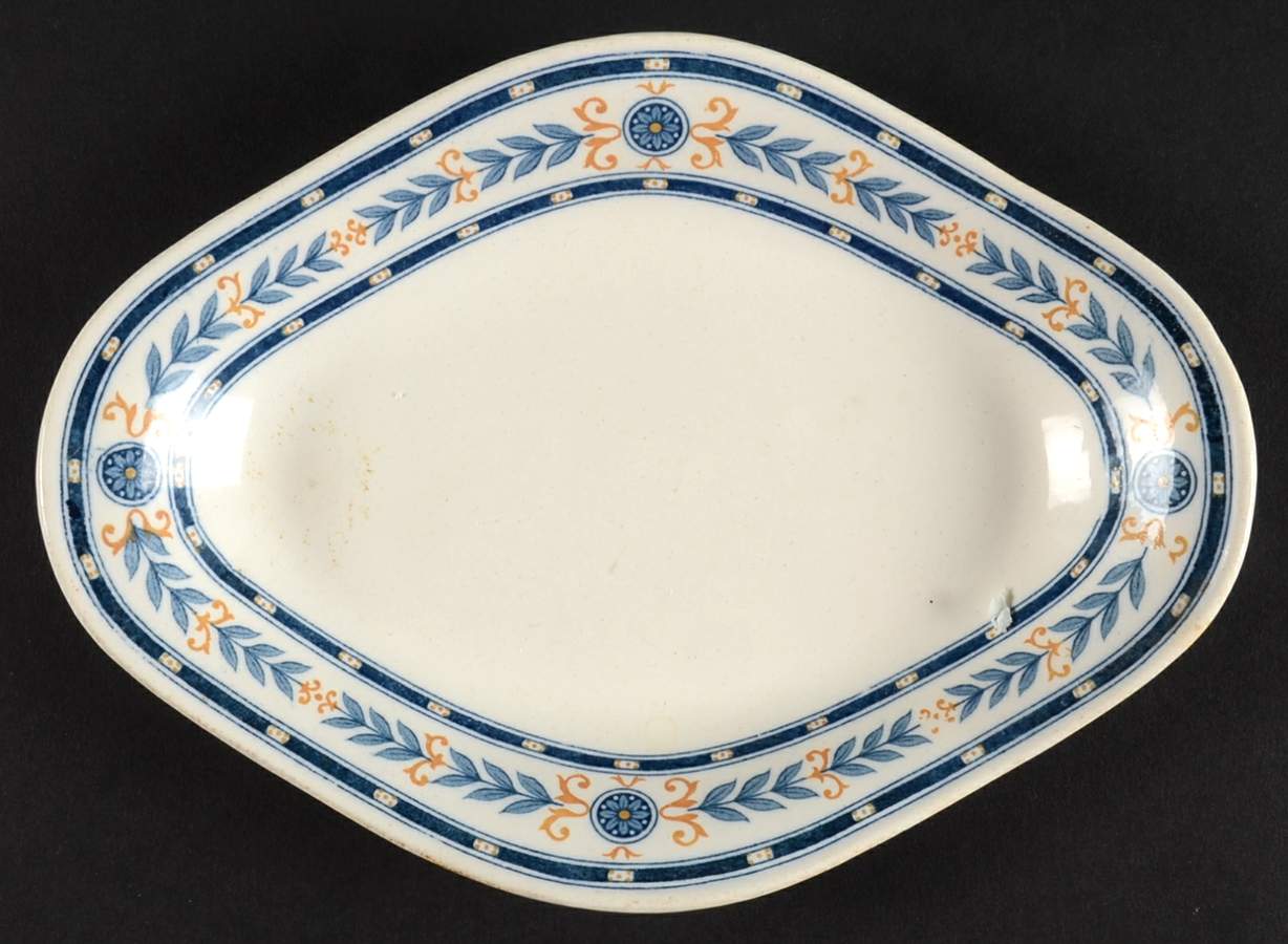 The Etruria (Blue Laurel) Pickle Dish by Wedgwood-1