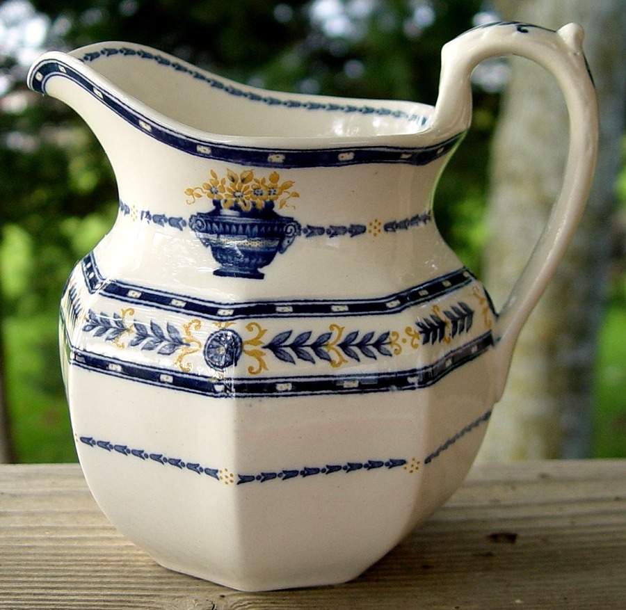 The Etruria (Blue Laurel) 24 Oz Jug by Wedgwood-1