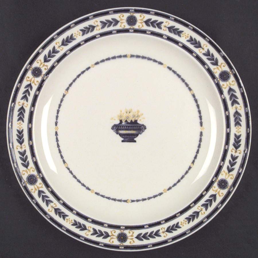 The Etruria (Black Laurel) Dinner Plate by Wedgwood-1