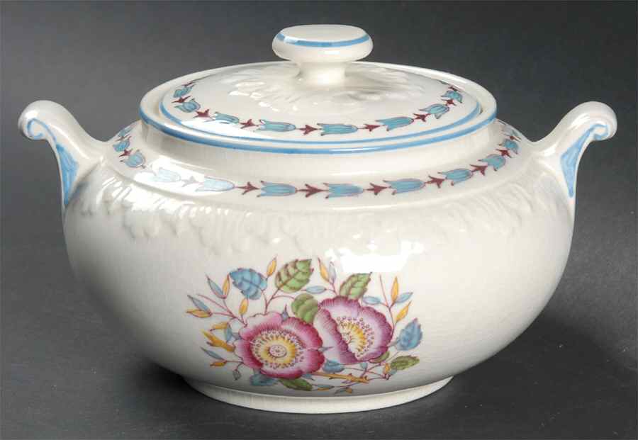 Evenlode Sugar Bowl & Lid by Wedgwood-1