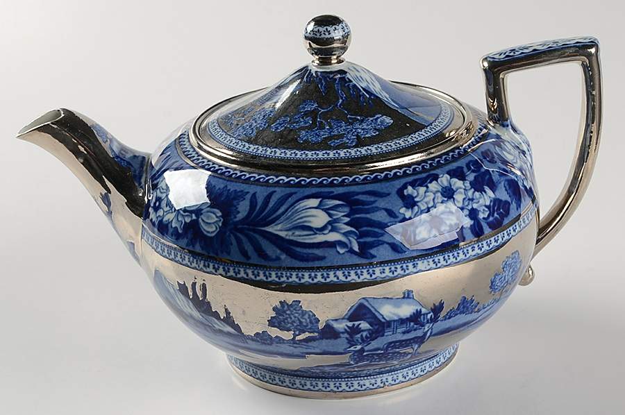 Fallow Deer Blue (Platinum Trim) Small Teapot & Lid by Wedgwood-1