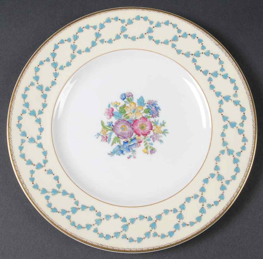 Fairford Luncheon Plate by Wedgwood-1