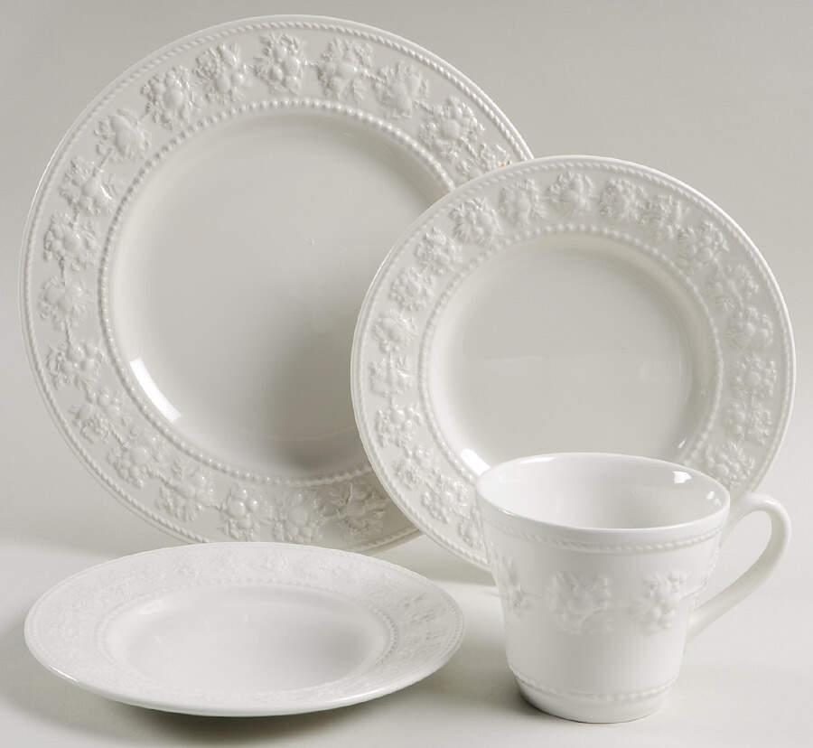 Festivity 4 Piece Place Setting by Wedgwood-1
