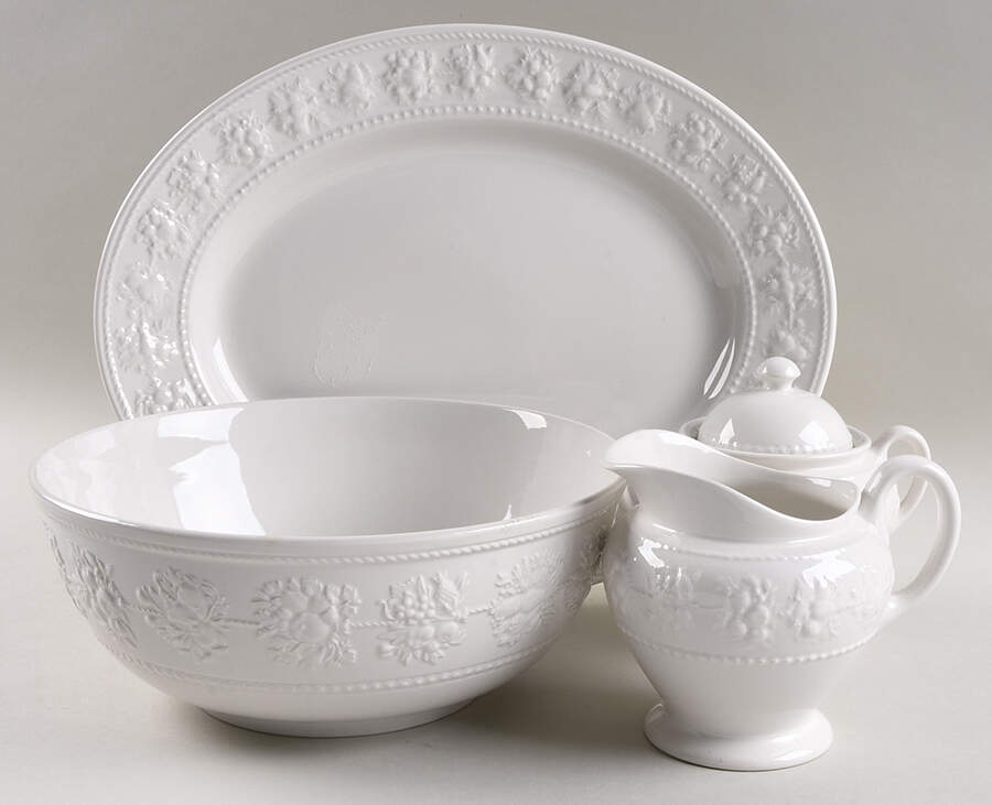 Festivity 5 Piece Hostess Set by Wedgwood-1