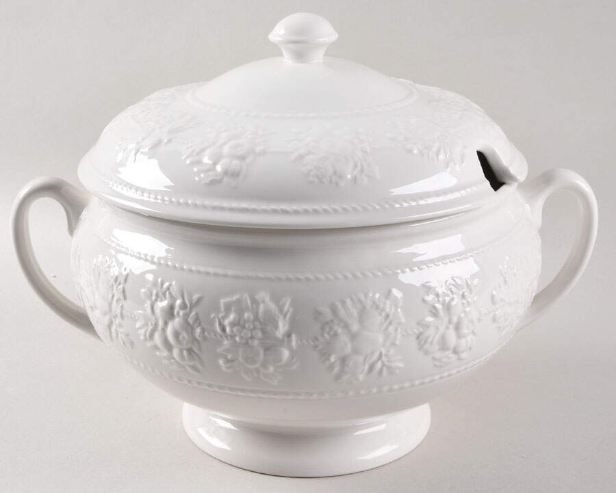 Festivity Tureen &  Lid by Wedgwood-1
