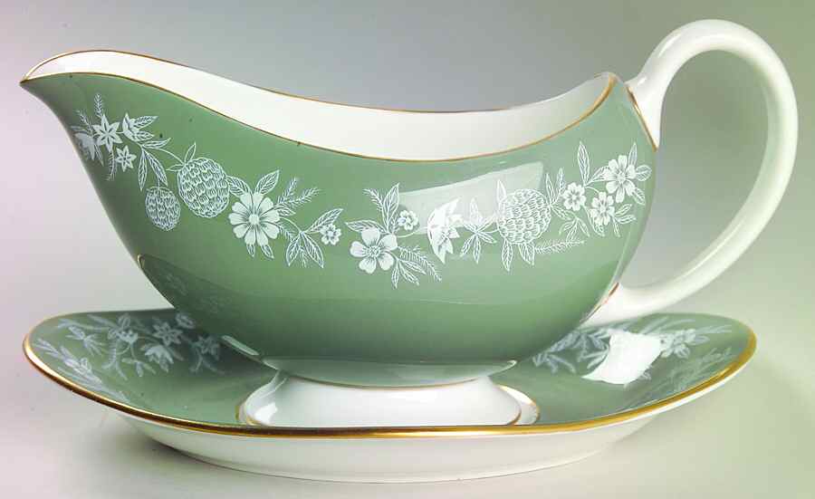 Fieldfare Green Gravy Boat & Underplate by Wedgwood-1