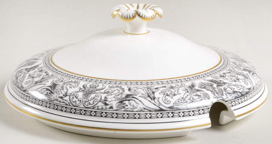 Florentine Black (Black Dragons) Lid for Tureen by Wedgwood-1
