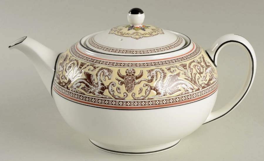 Florentine Brown (Brown Fruit Center) Teapot & Lid by Wedgwood-1