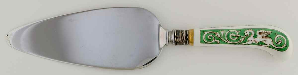 Florentine Green (Flower Basket Center) Pie & Cake Server with Stainless Blade by Wedgwood-1
