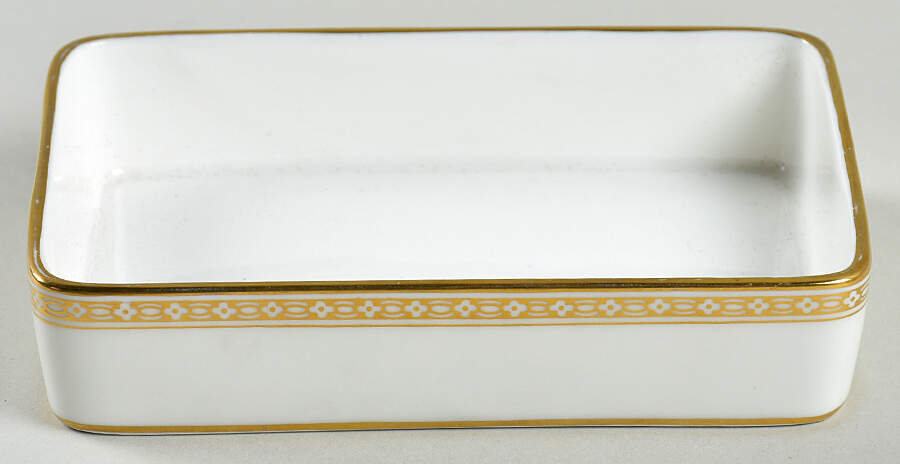 Florentine Gold (Gold Dragons, White) Cigarette Box No Lid by Wedgwood-1