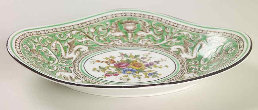 Florentine Green Rim (Floral Center, White Body) Relish by Wedgwood-1