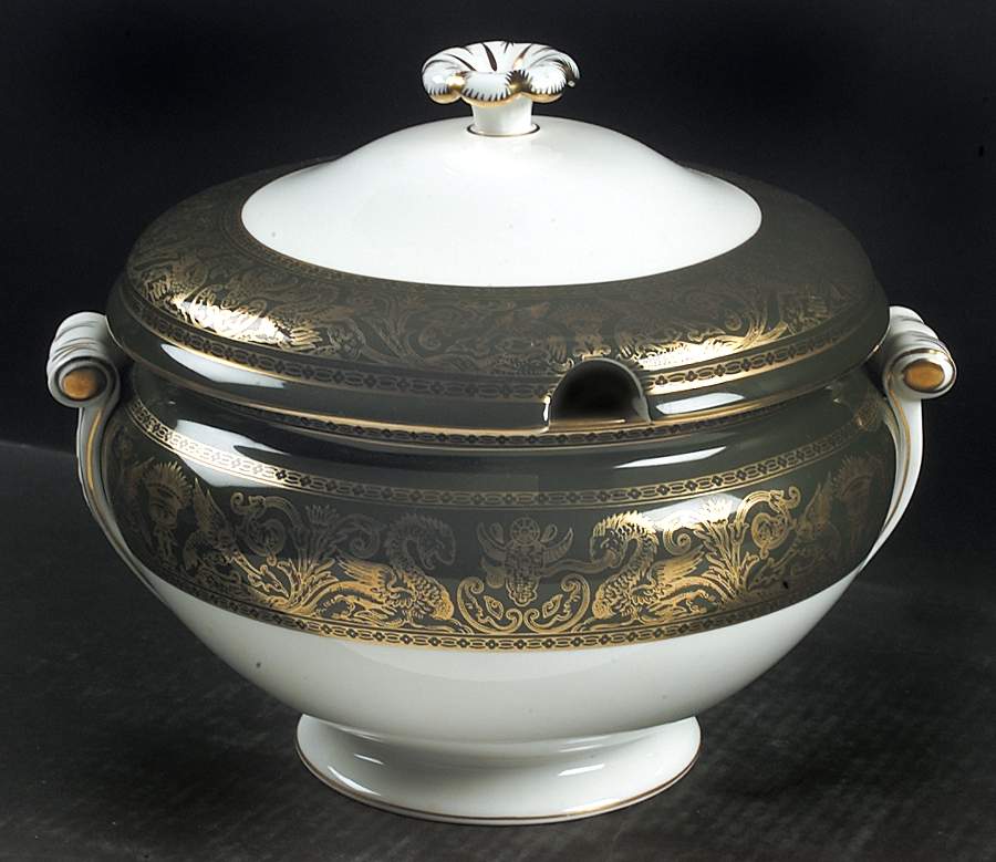 Florentine Dark Green Rim (No Floral Center) Tureen &  Lid by Wedgwood-1