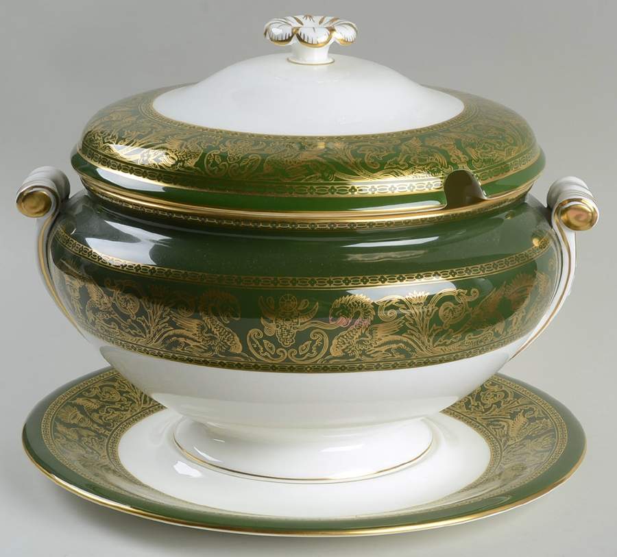 Florentine Dark Green Rim (No Floral Center) Tureen & Lid w/Underplate by Wedgwood-1