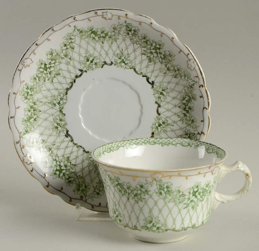 Flora Gold (Gold Vine and Accents) Flat Cup & Saucer Set by Wedgwood-1