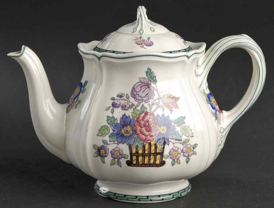Floral (Scallop) Teapot & Lid by Wedgwood-1