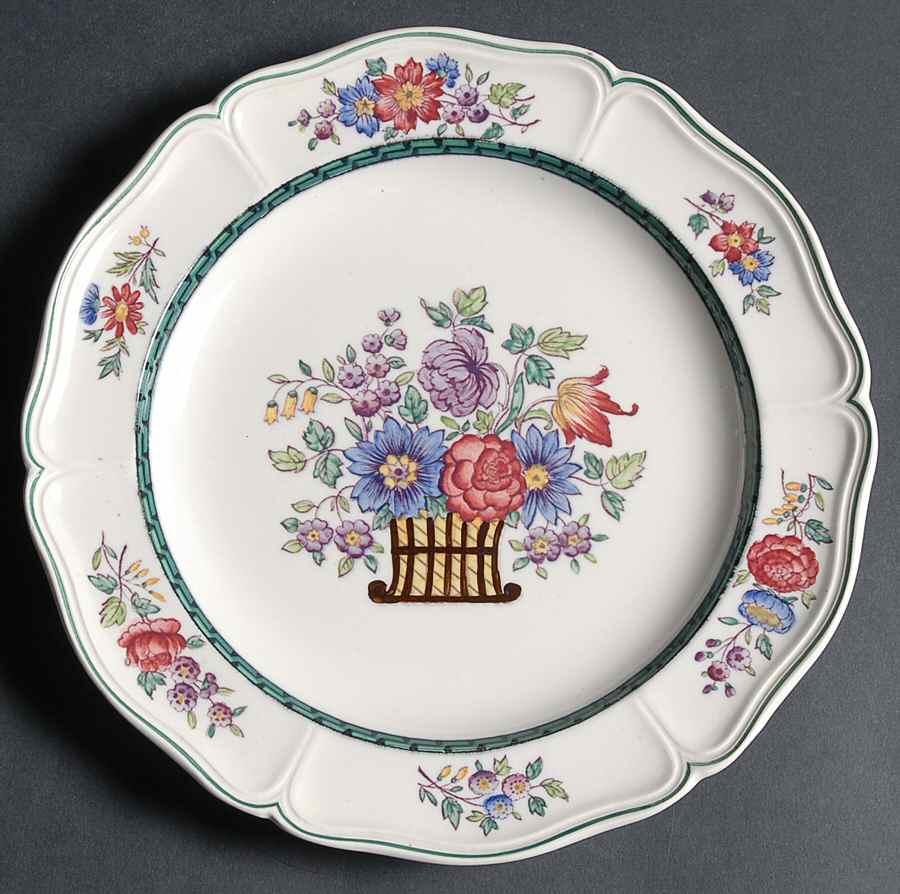 Floral (Scallop) Luncheon Plate by Wedgwood-1