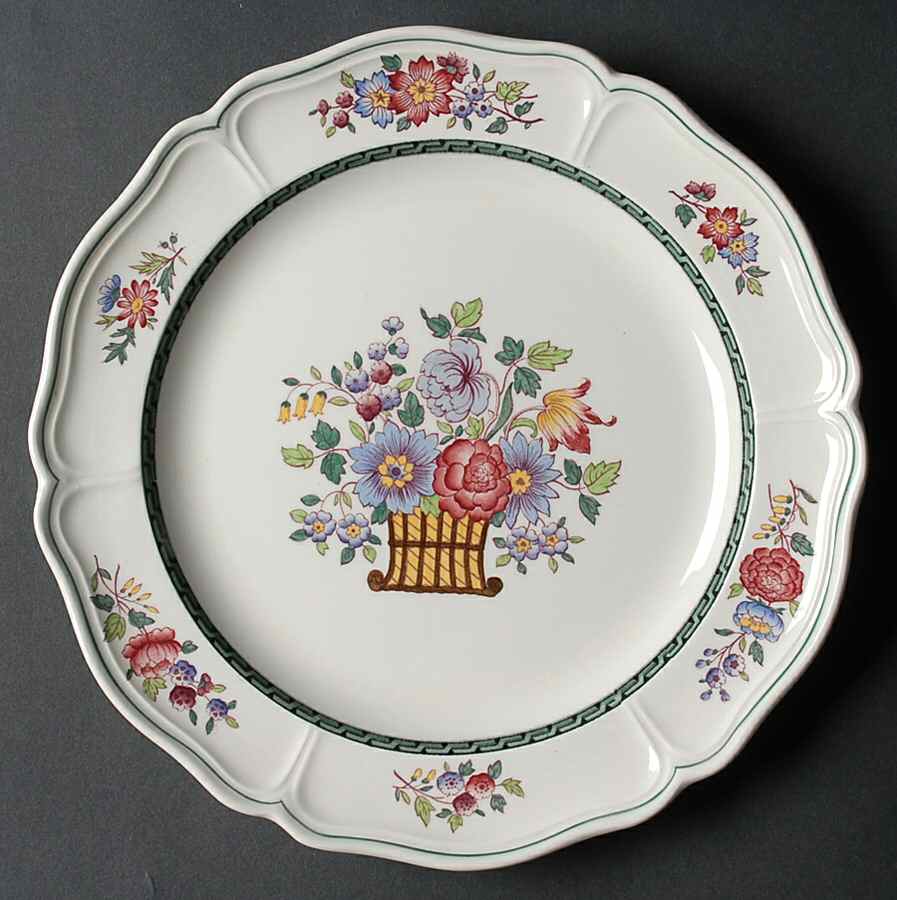 Floral (Scallop) Dinner Plate by Wedgwood-1