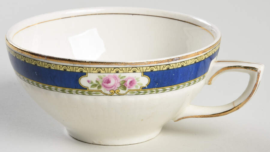 Florence (Older) Flat Cup by Wedgwood-1