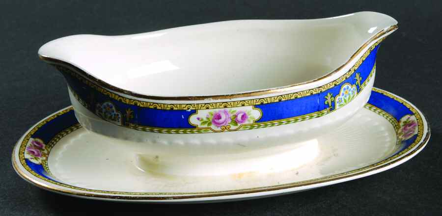 Florence (Older) Gravy Boat with Attached Underplate by Wedgwood-1