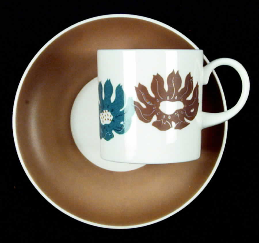 Florida (Susie Cooper) Flat Cup & Saucer Set by Wedgwood-1