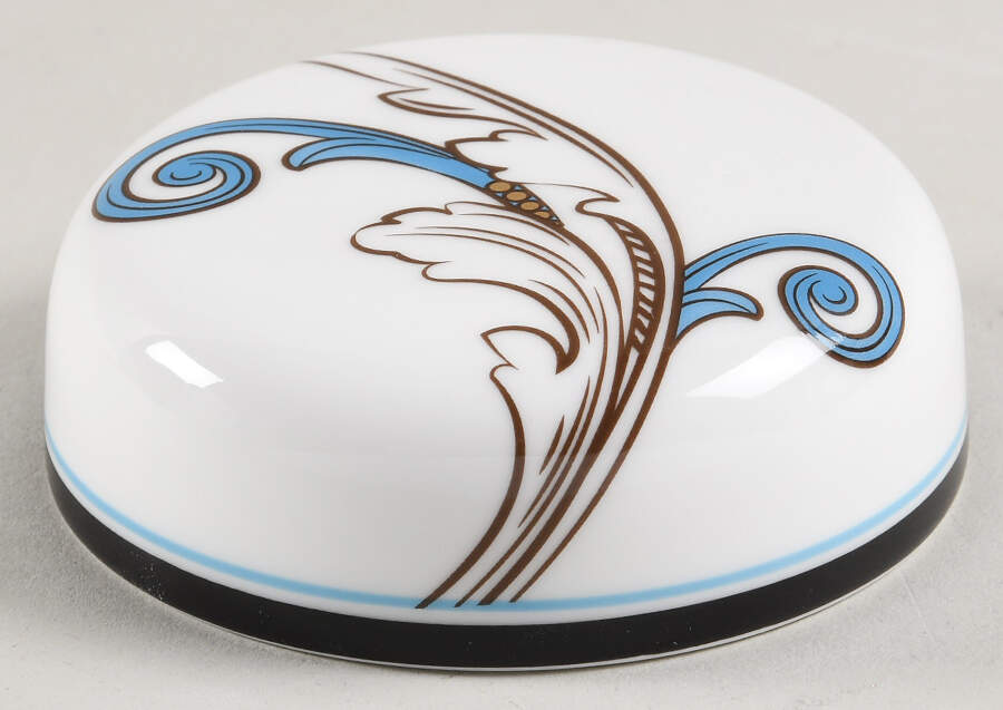 Florentine Turquoise Rim (Fruit Center, White Body) Lid for Covered Vase by Wedgwood-1