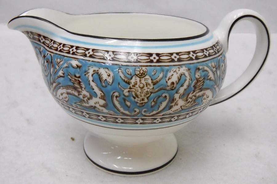 Florentine Turquoise Rim (Fruit Center, White Body) Leigh Shape Creamer by Wedgwood-1