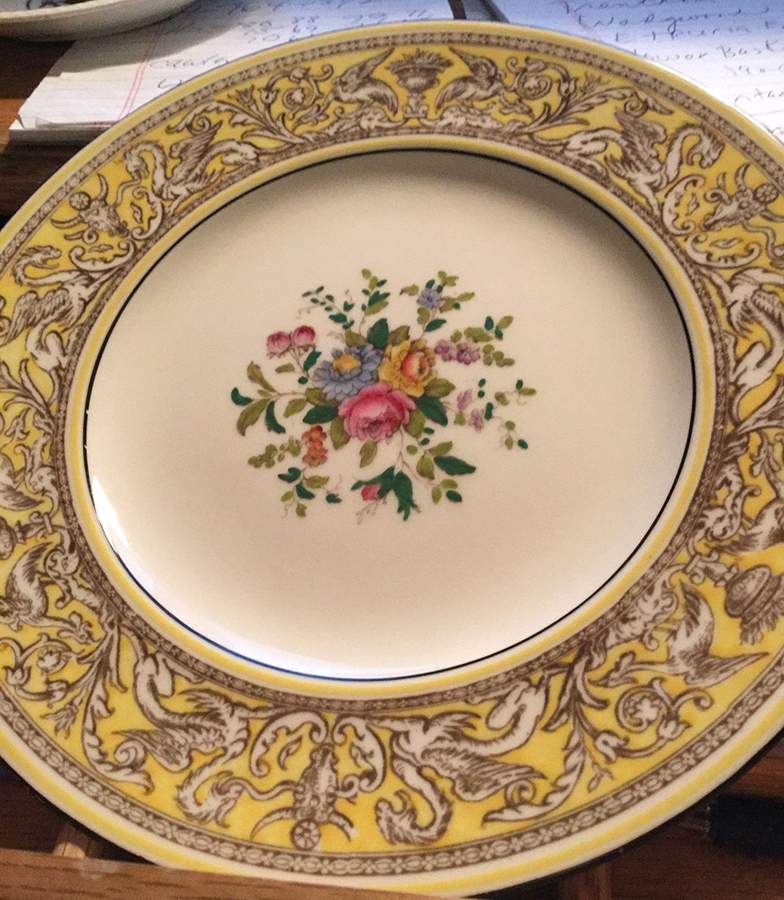 Florentine (Yellow Band, Flower Center) Luncheon Plate by Wedgwood-1