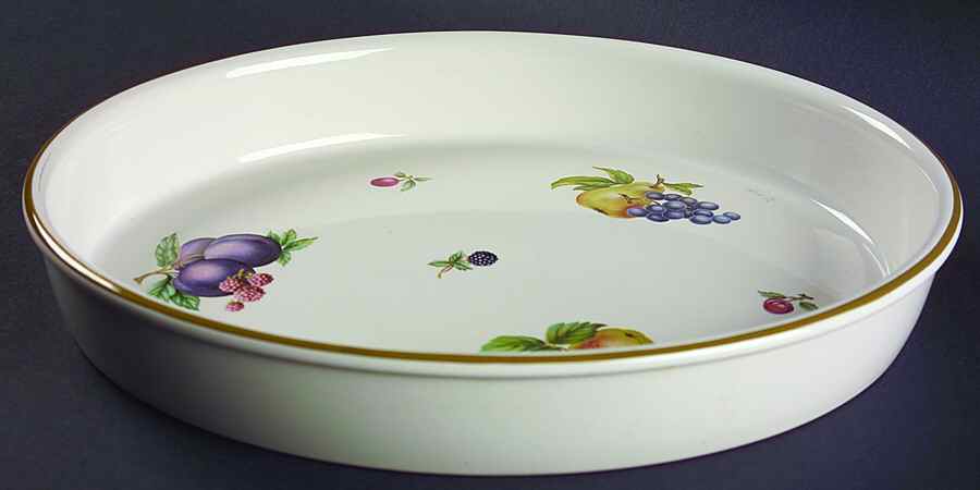 Fruit Sprays Sterling (Coupe Shape) 11" Oval Baker by Wedgwood-1