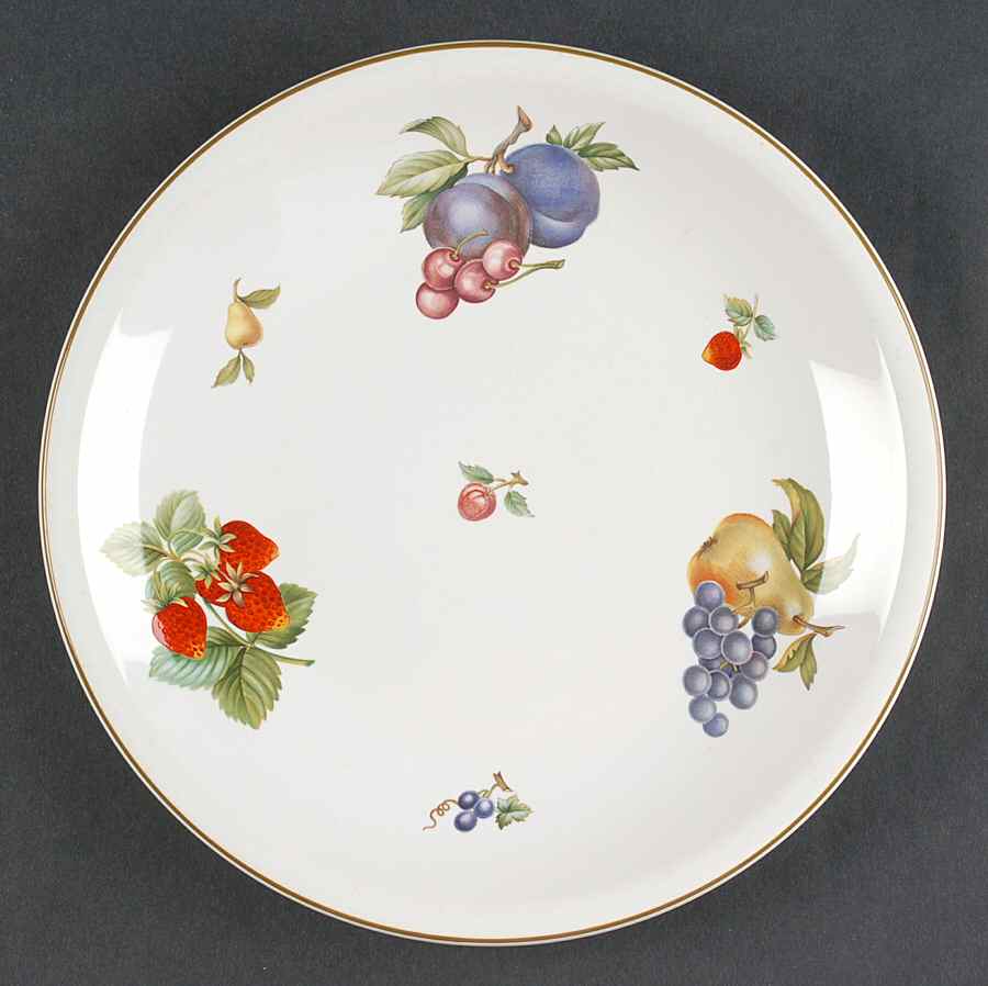 Fruit Sprays Sterling (Coupe Shape) Luncheon Plate by Wedgwood-1