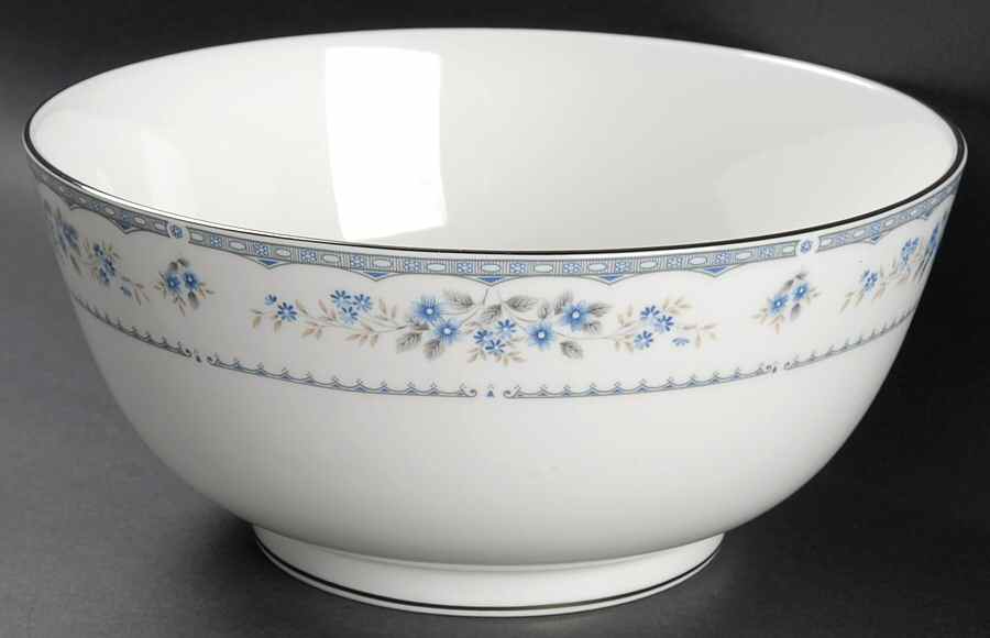 Gardenia 9" Salad Serving Bowl by Wedgwood-1
