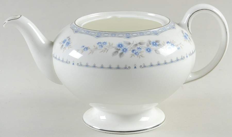 Gardenia Teapot No Lid by Wedgwood-1
