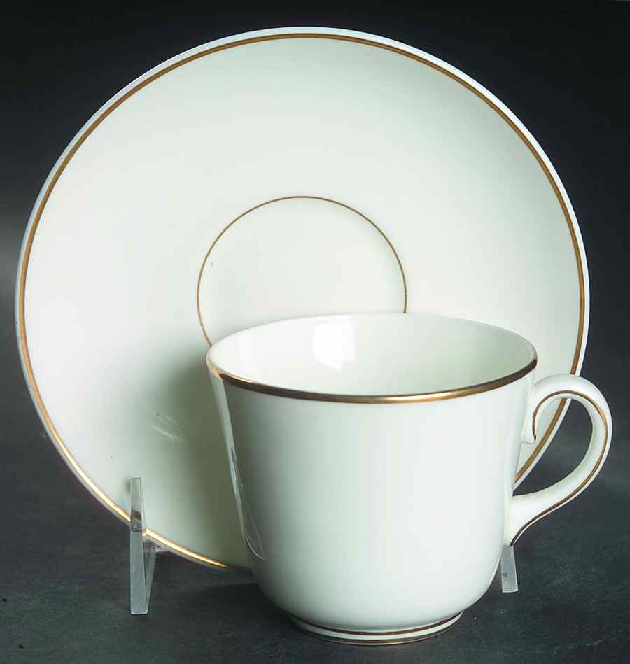 Gloucester (Coupe) Flat Cup & Saucer Set by Wedgwood-1