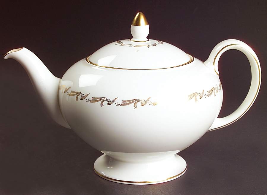 Golden Fleece Teapot & Lid by Wedgwood-1