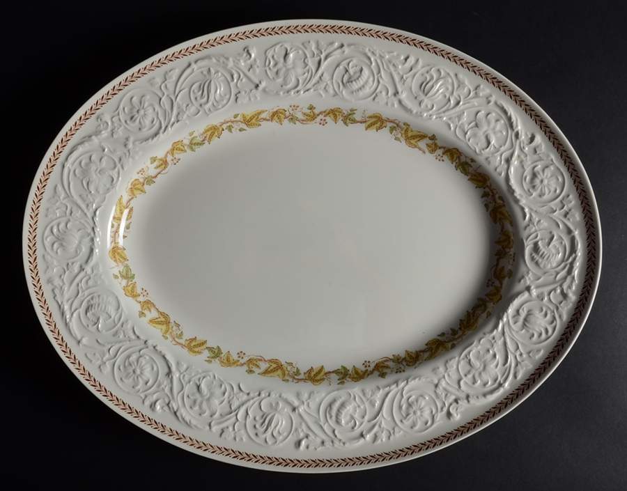 Golden Ivy (Laurel Rim) 18" Oval Serving Platter by Wedgwood-1