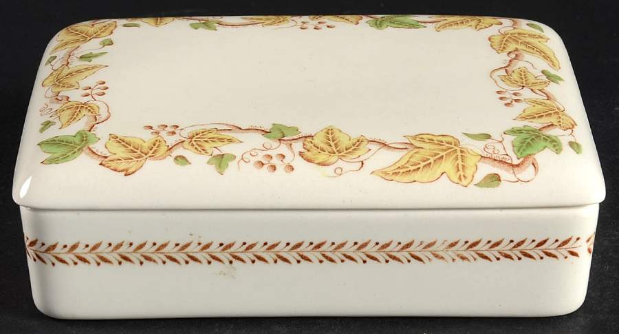 Golden Ivy (Laurel Rim) Cigarette Box & Lid by Wedgwood-1