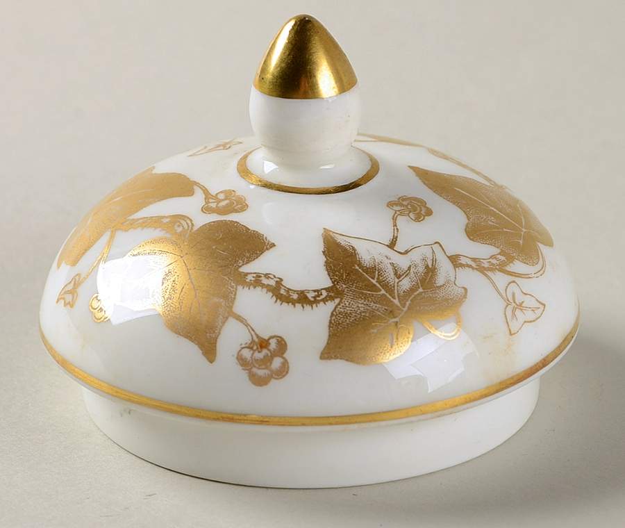 Golden Ivy Lid for Globe Shape Sugar Bowl by Wedgwood-1