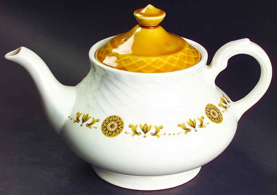 Gold Medallion Teapot & Lid by Wedgwood-1