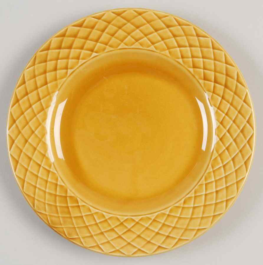 Gold Medallion Dessert/Pie Plate by Wedgwood-1