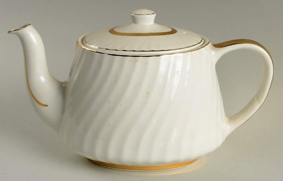 Golden Swirl Teapot & Lid by Wedgwood-1