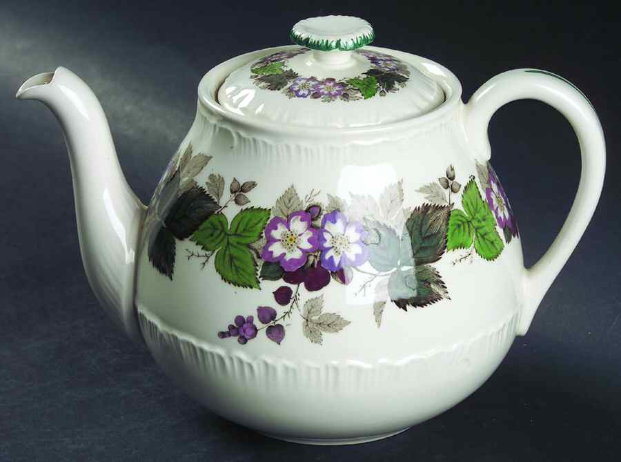 Gratewood Teapot & Lid by Wedgwood-1