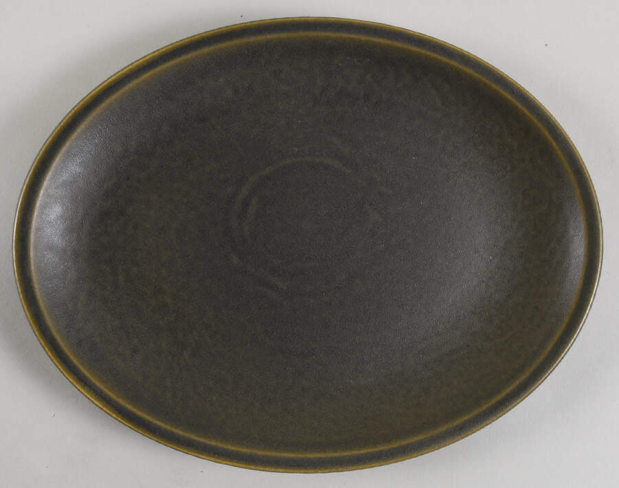 Greenwood (Earthenware) 11" Oval Serving Platter by Wedgwood-1
