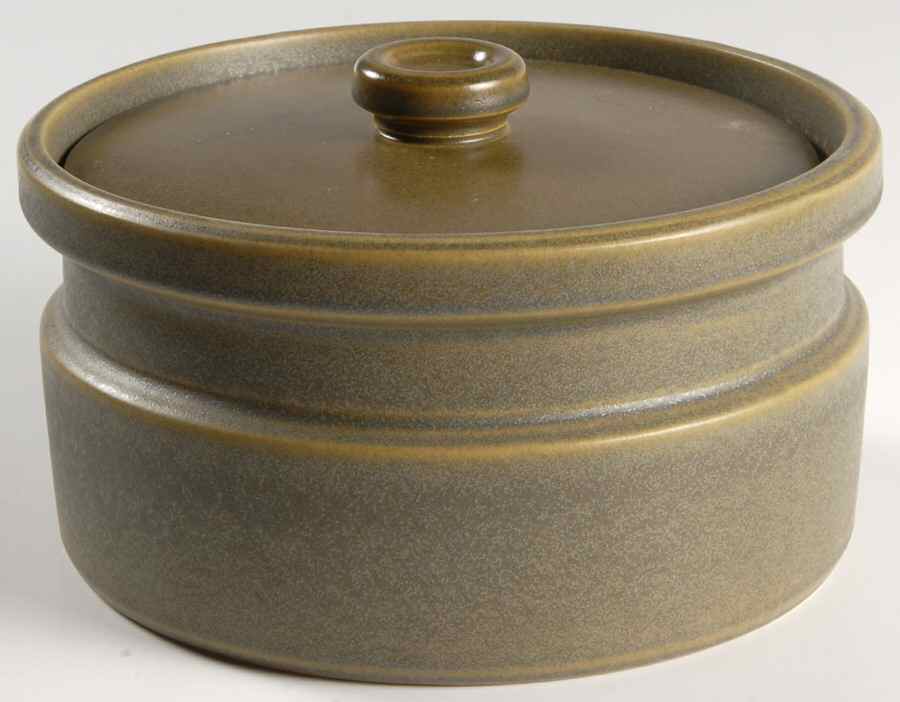 Greenwood (Earthenware) 1.25 Qt Round Covered Casserole by Wedgwood-1