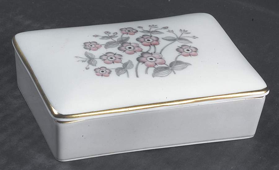 Grey Friar Pink Cigarette Box & Lid by Wedgwood-1